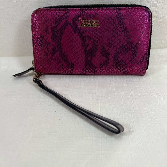 Kate Spade Fuchsia Snakeskin Wristlet - Picture 1 of 9